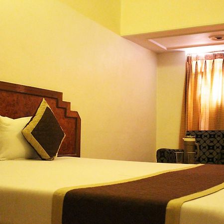 Hotel Goyal Jaipur Buitenkant foto