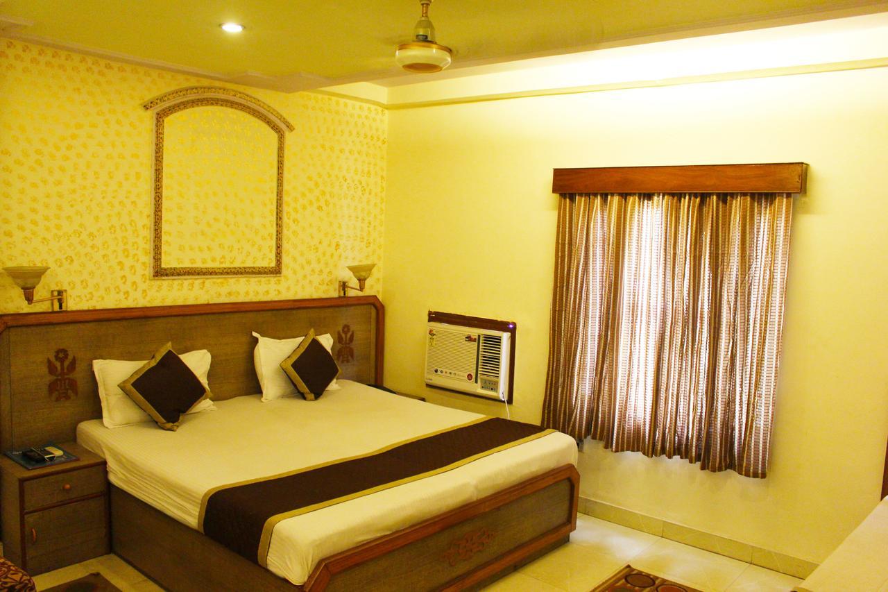 Hotel Goyal Jaipur Buitenkant foto