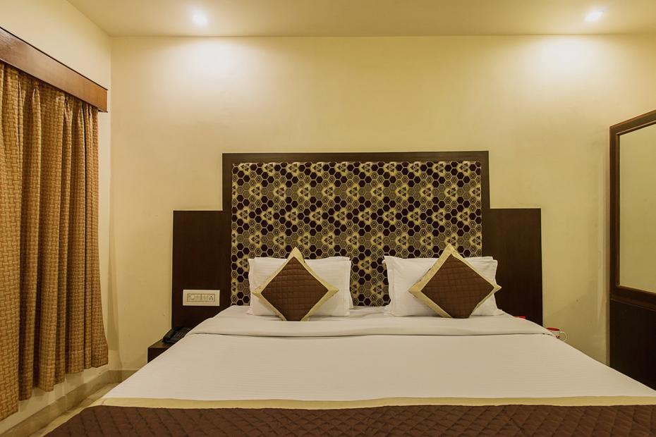 Hotel Goyal Jaipur Buitenkant foto